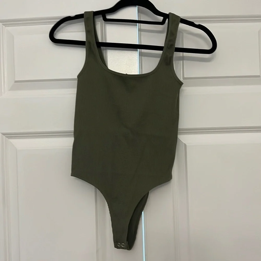 Forever 21 thong bodysuit, never worn, size S/M. - Picture 1 of 2
